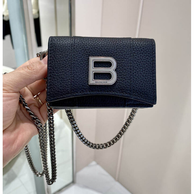 billetera de cuero con correa de cadena de arena negra de Balenciaga-7