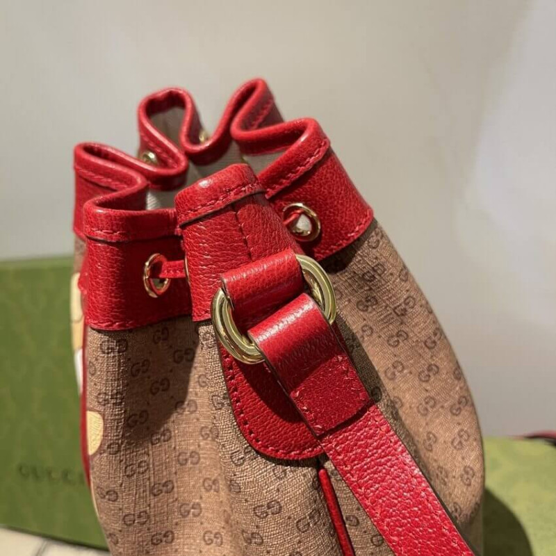 Doraemon x Gucci Bolsa de cubo pequeño 655597-8