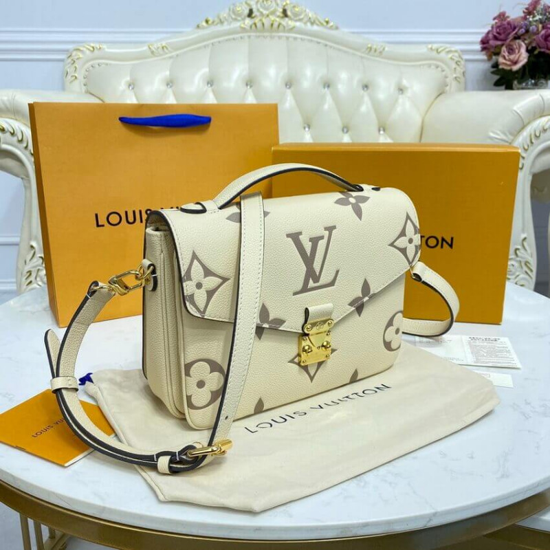 Louis Vuitton Pochette Metis M45596-3
