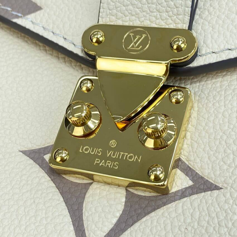 Louis Vuitton Pochette Metis M45596-7