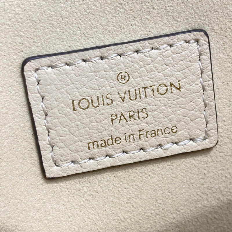 Louis Vuitton Pochette Metis M45596-14