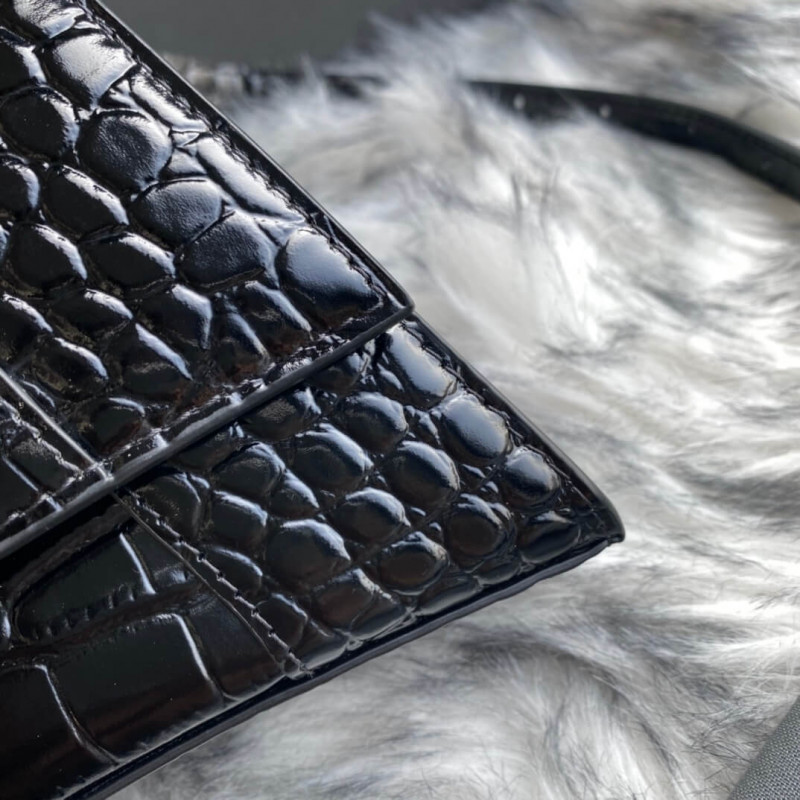 bolso de cuero con efecto Croc Balenciaga Sour-Effect-6