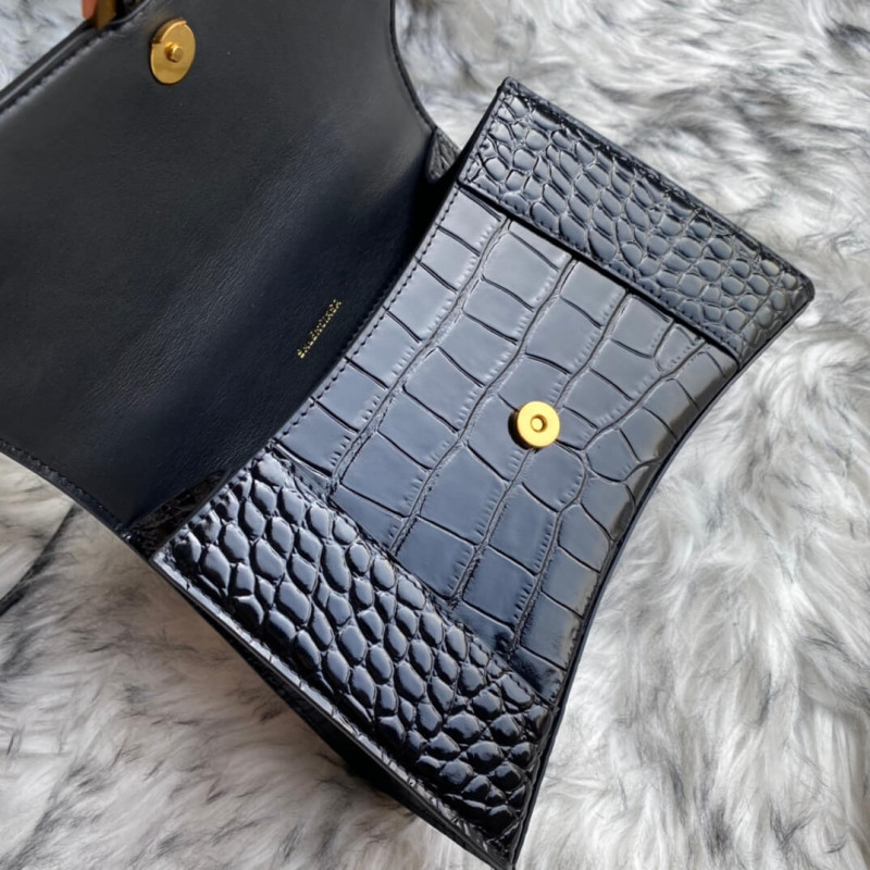 bolso de cuero con efecto Croc Balenciaga Sour-Effect-9