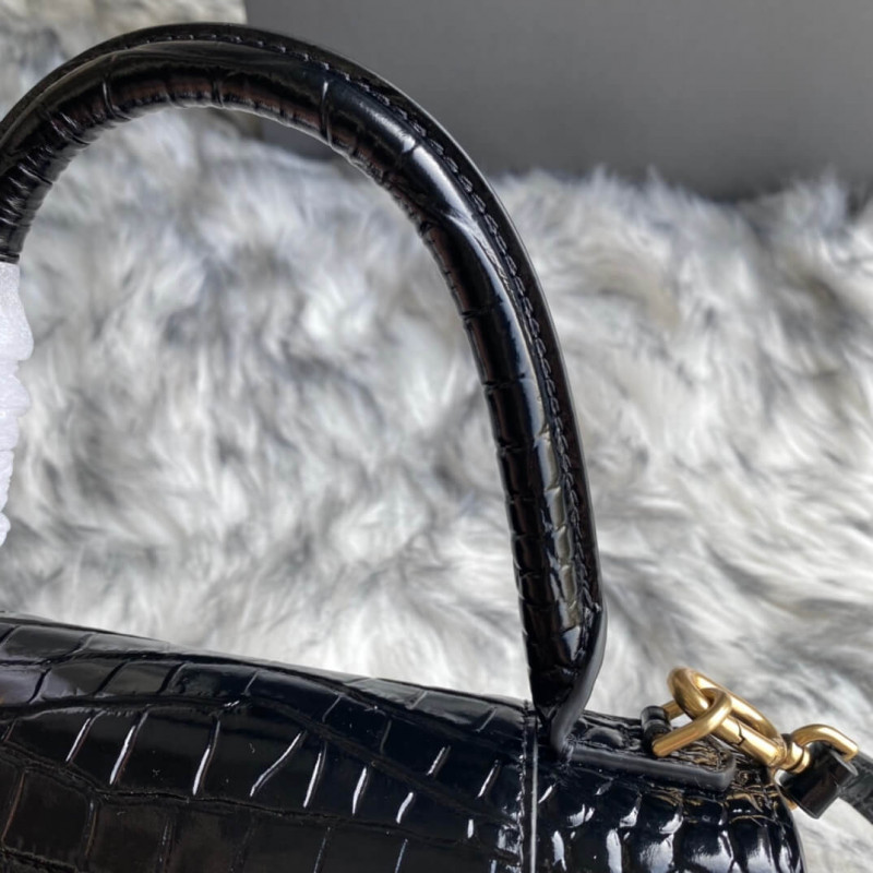 bolso de cuero con efecto Croc Balenciaga Sour-Effect-10