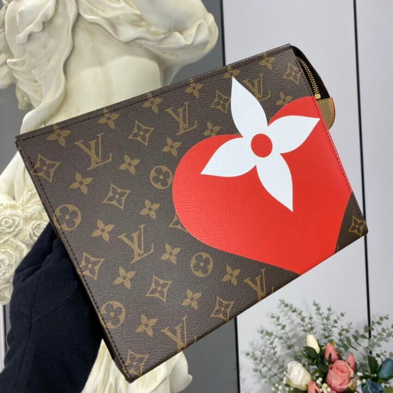 Juego de Louis Vuitton en la bolsa de tocador 26 M80282-2