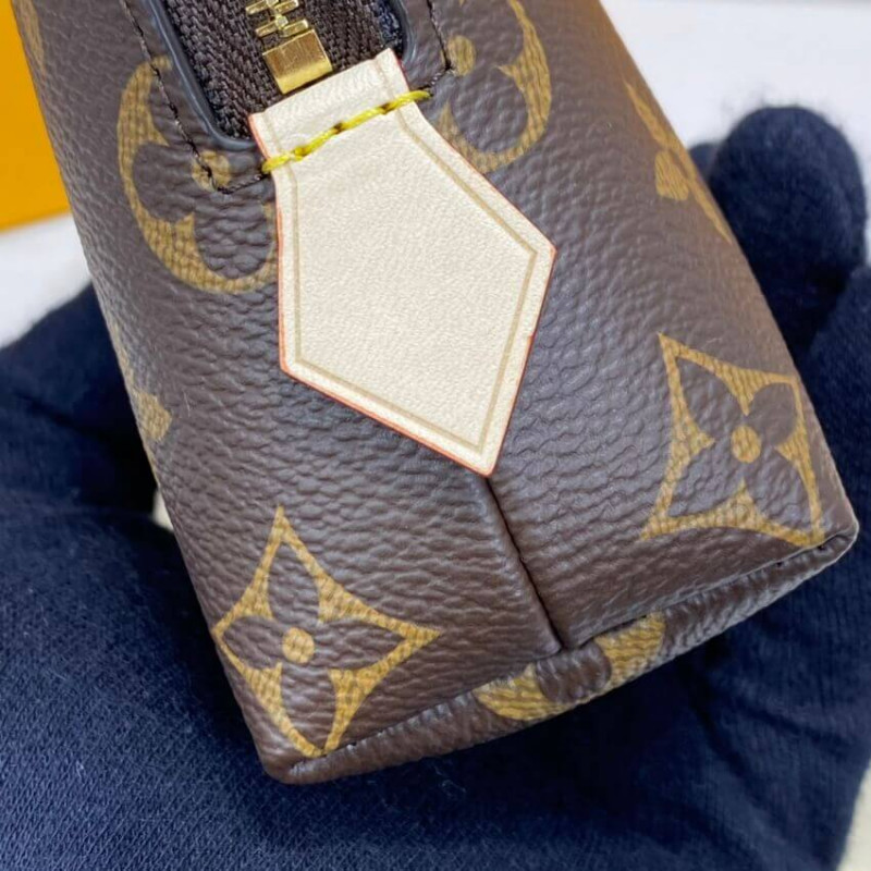 Louis Vuitton Cosmetic Pouch GM M47353-6