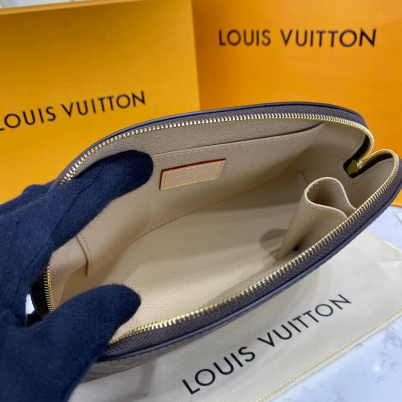Louis Vuitton Cosmetic Pouch GM M47353-9
