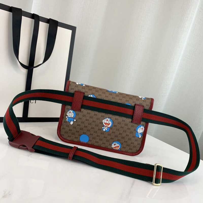 Doraemon x Gucci Bolsa de cinturón pequeño 647817-4