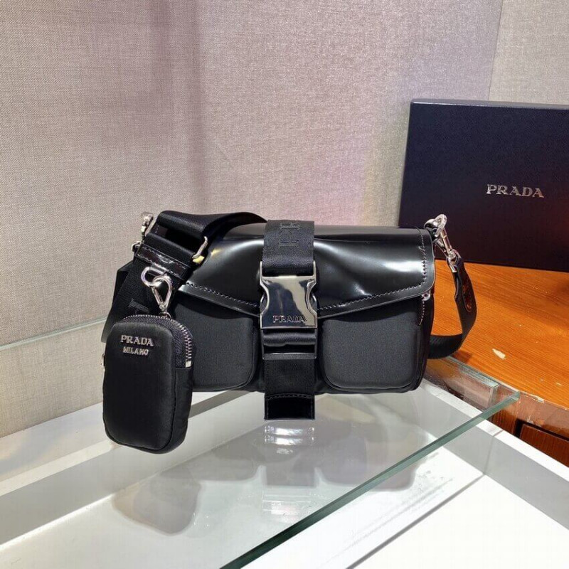 Nylon de bolsillo Prada y bolso de cuero cepillado 1BD295-5