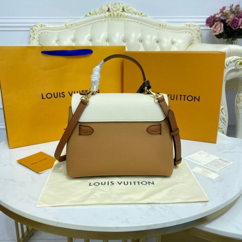 Louis Vuitton Lockme Ever BB M56645-4