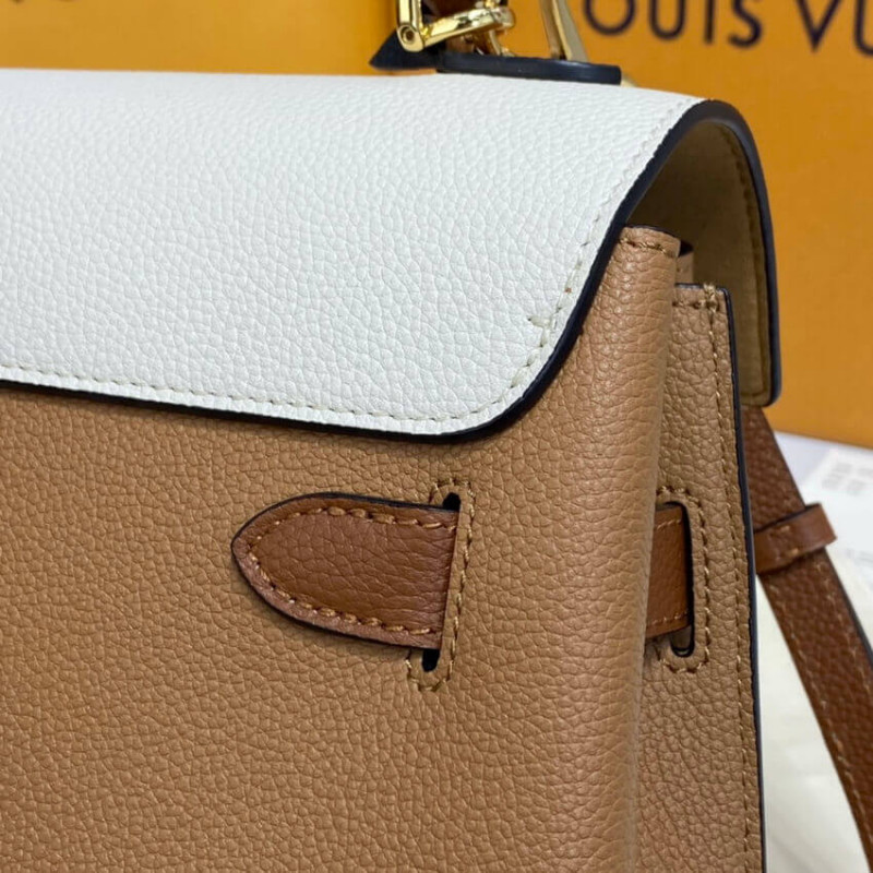Louis Vuitton Lockme Ever BB M56645-8
