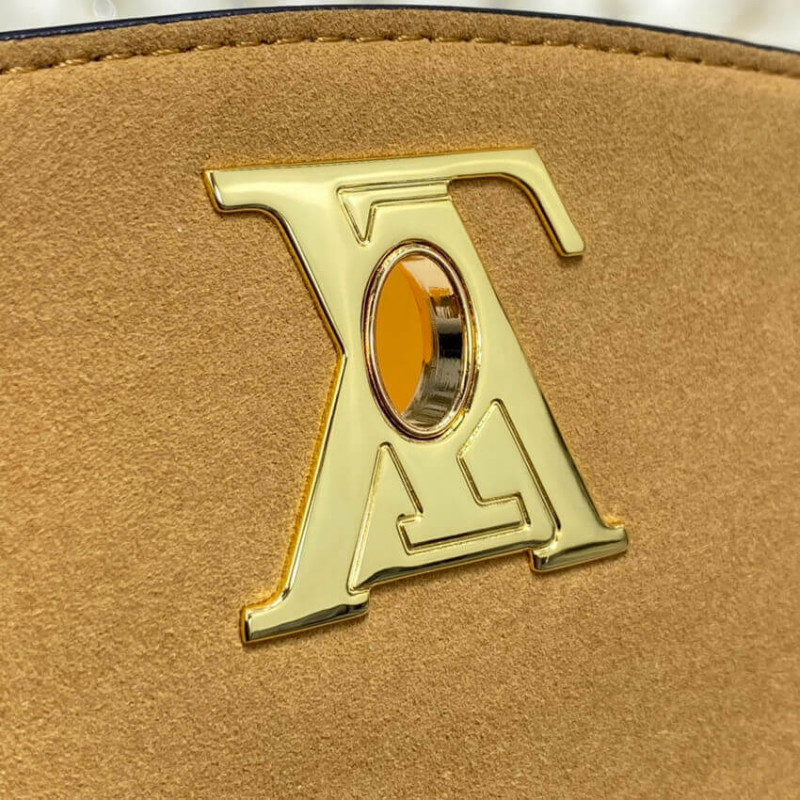 Louis Vuitton Lockme Ever BB M56645-15