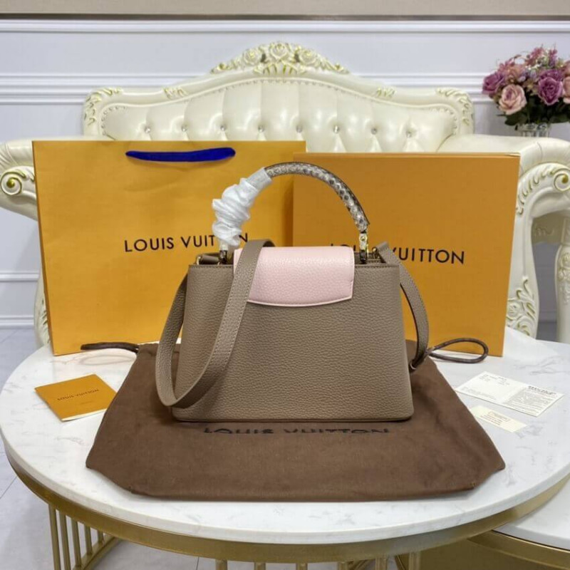 Louis Vuitton Taurillon Leather y Python Capucines BB M57539-5