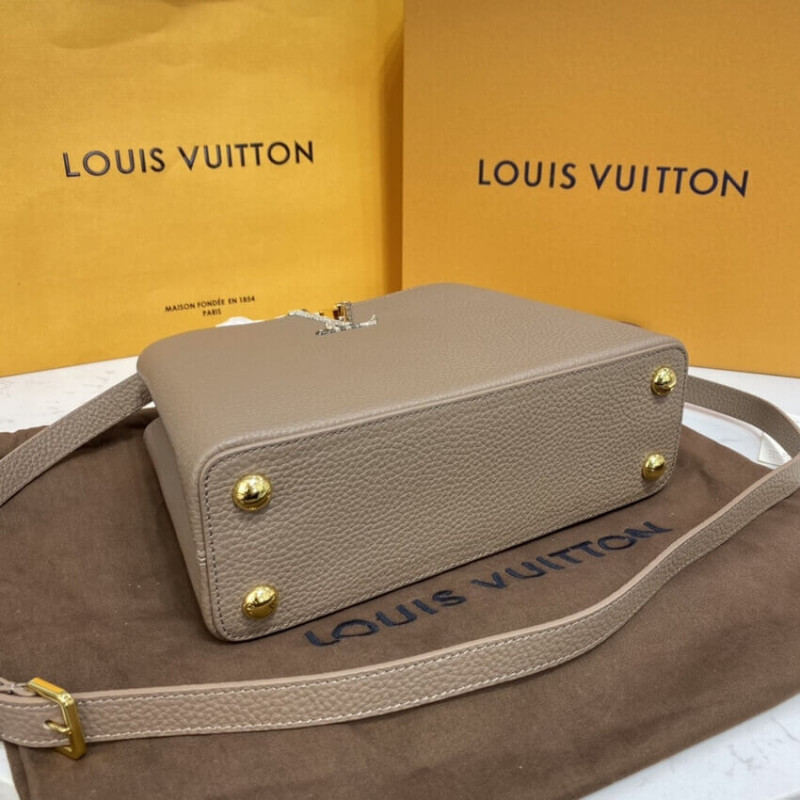 Louis Vuitton Taurillon Leather y Python Capucines BB M57539-6