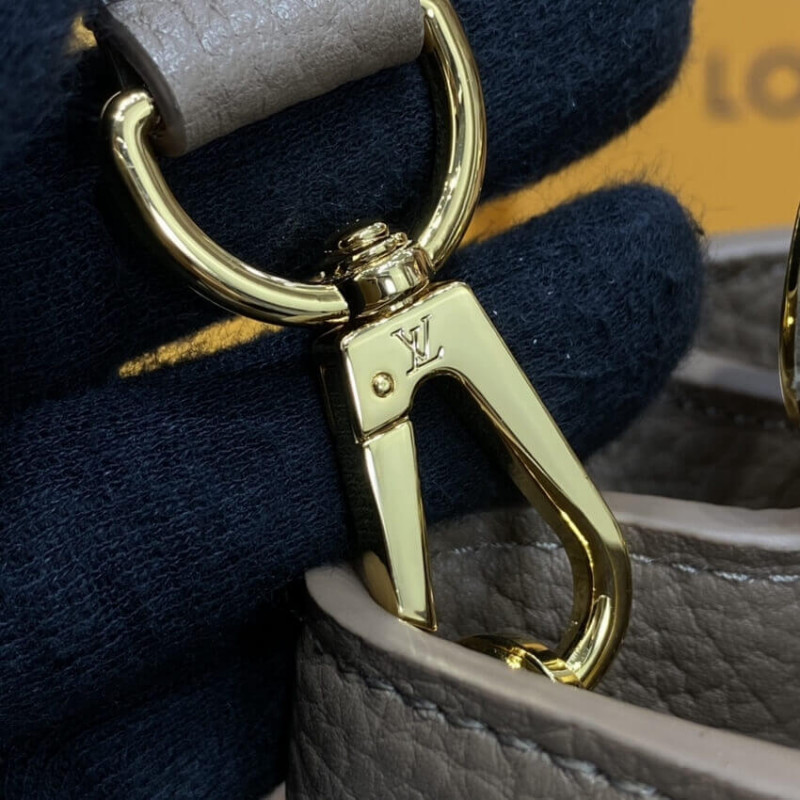 Louis Vuitton Taurillon Leather y Python Capucines BB M57539-11