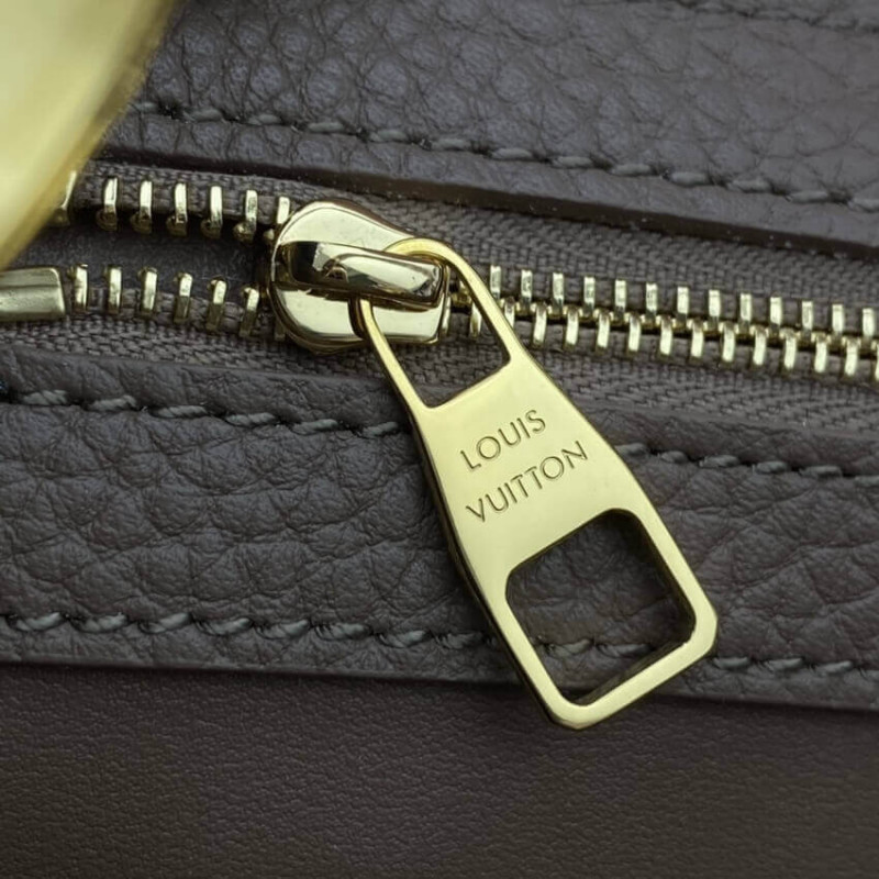 Louis Vuitton Taurillon Leather y Python Capucines BB M57539-14
