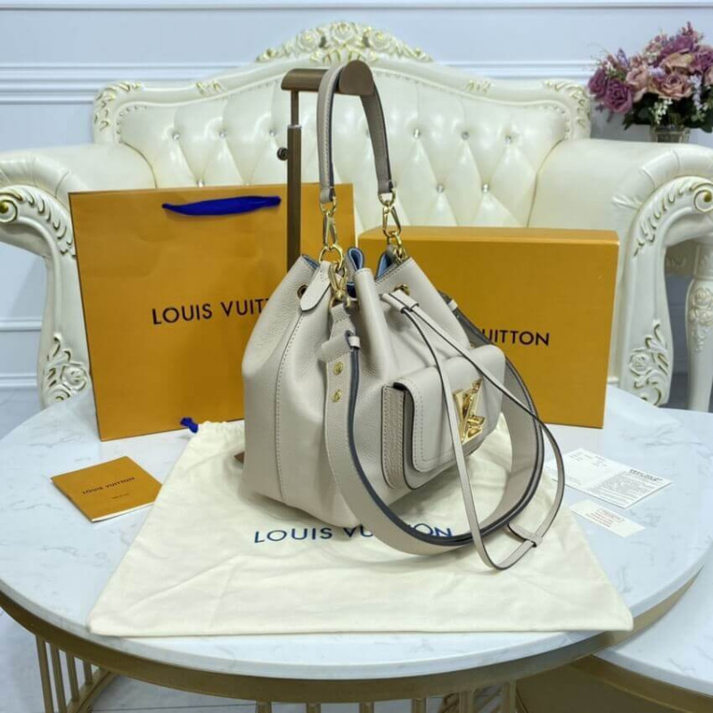 Louis Vuitton Lockme Bucket M57687 M57688 M57689-4