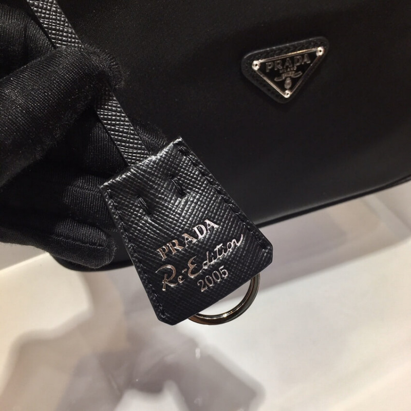 Prada reedición 2005 Nylon Mini Bolsa 1Ne204-7
