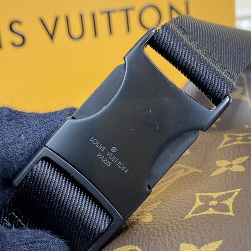 Louis Vuitton Christopher BumBolsa M45337-10