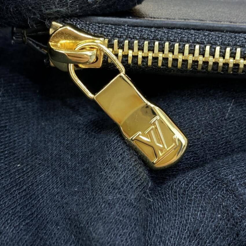 Louis Vuitton Monogram Reverse Slim Purse M80390-7