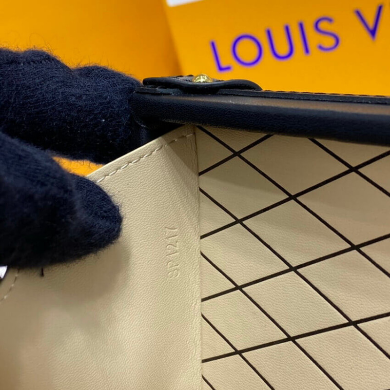 Louis Vuitton Petite Malle Monogram Metal Bolsa M57817-15