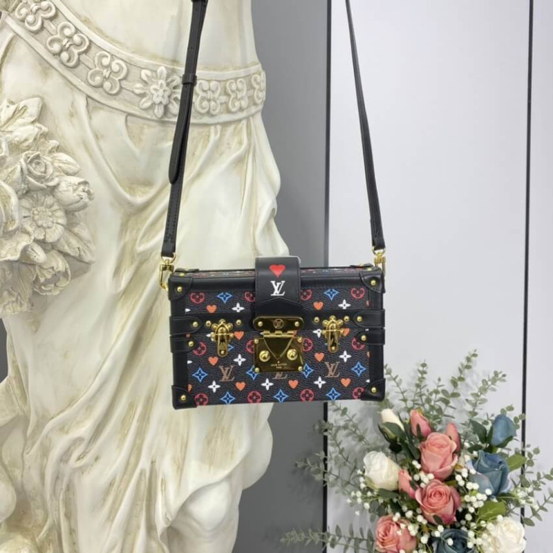 Juego de Louis Vuitton en Petite Malle M57454-3