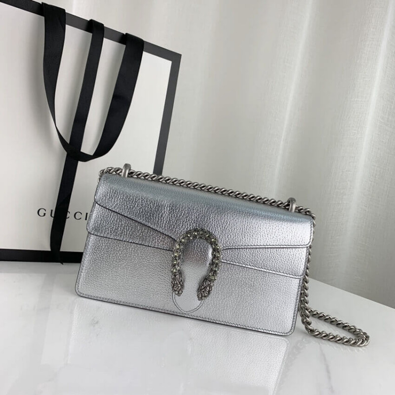 Gucci Dionysus Bolso de hombro pequeño en cuero cojo de plata 499623-2