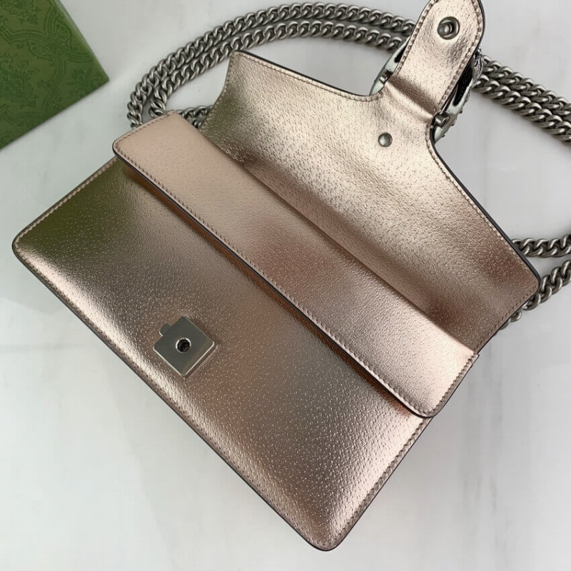 Bolso de hombro pequeño de Gucci Dionysus en cuero cojo de oro rosa 499623-11
