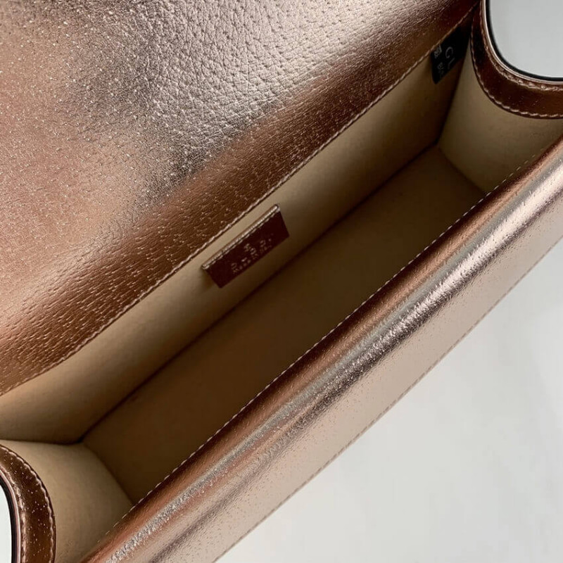 Bolso de hombro pequeño de Gucci Dionysus en cuero cojo de oro rosa 499623-15