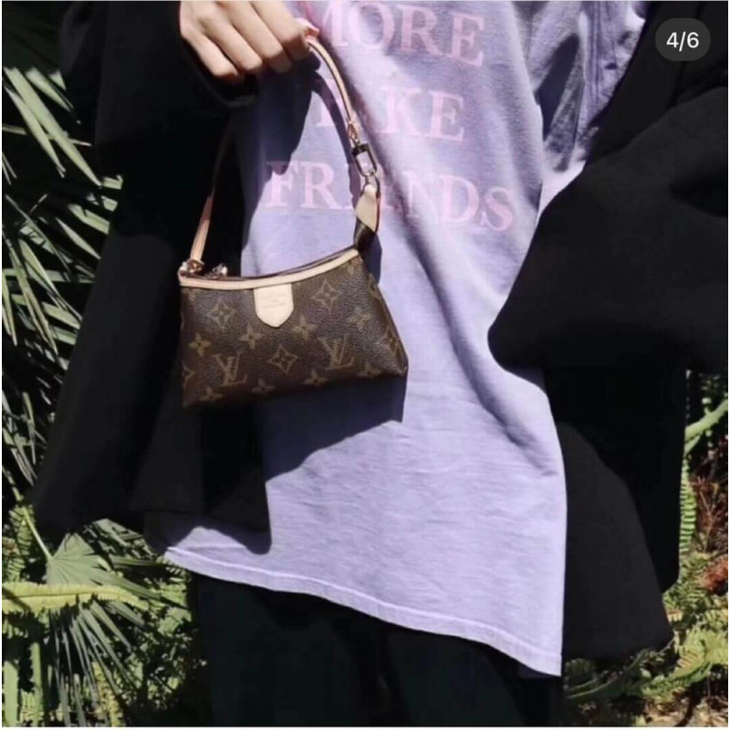 Louis Vuitton Mini Pochette Delightful M40309-3