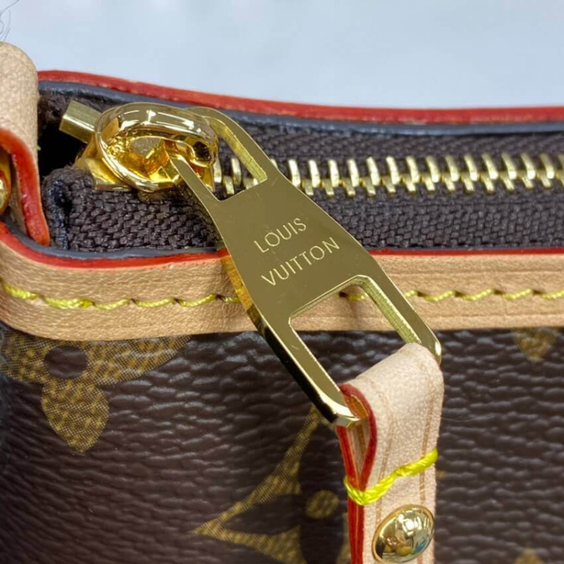 Louis Vuitton Mini Pochette Delightful M40309-15