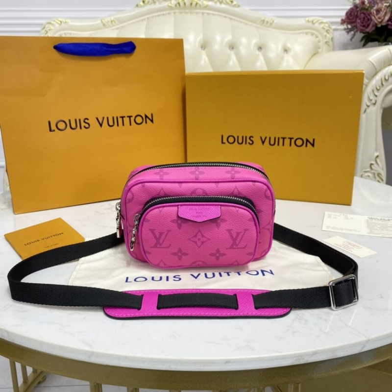 Louis Vuitton Outdoor Pouch Rosy M30781-3