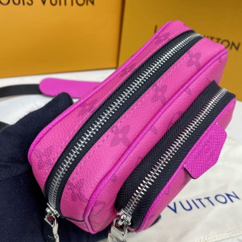 Louis Vuitton Outdoor Pouch Rosy M30781-7