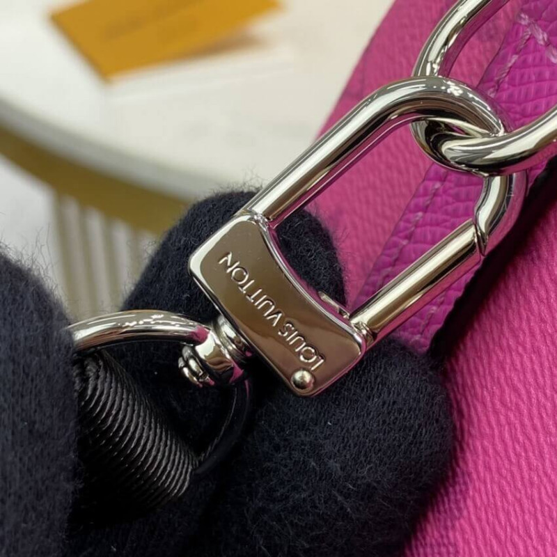 Louis Vuitton Outdoor Pouch Rosy M30781-11