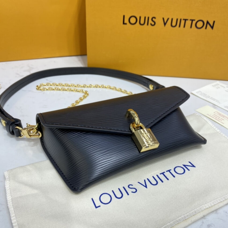 LOUIS VUITTON CADACK ON Strap M80682 M80819-7