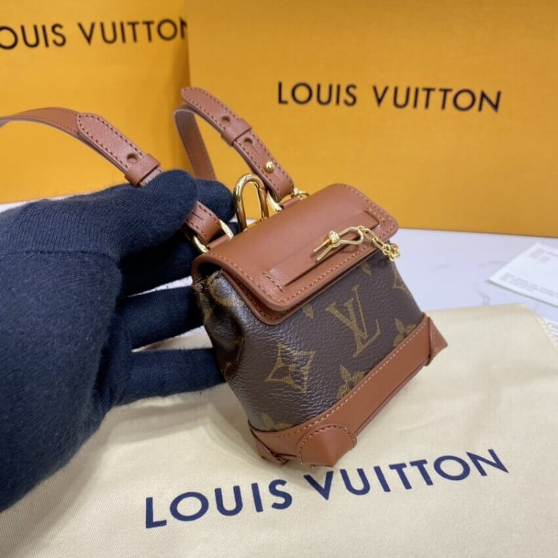Louis Vuitton Monogram Mini Steamer Pouch M00340-1