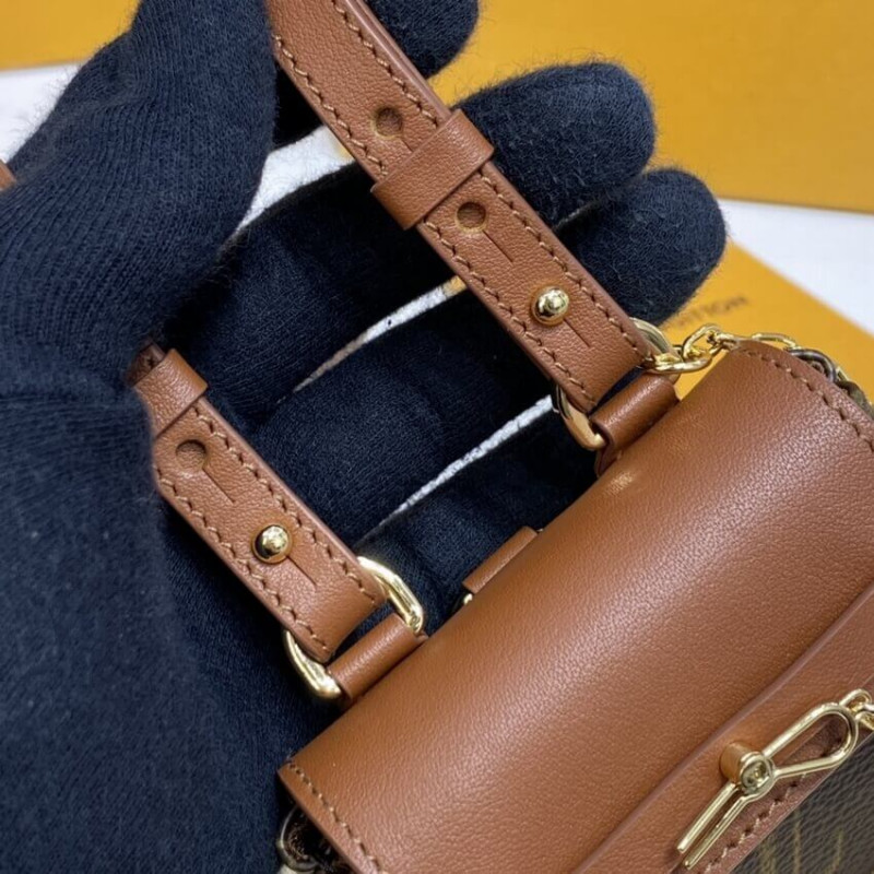Louis Vuitton Monogram Mini Steamer Pouch M00340-4