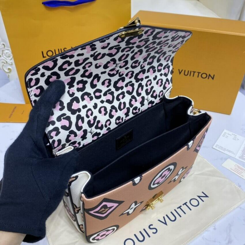 Louis Vuitton Pochette Metis M45823-13