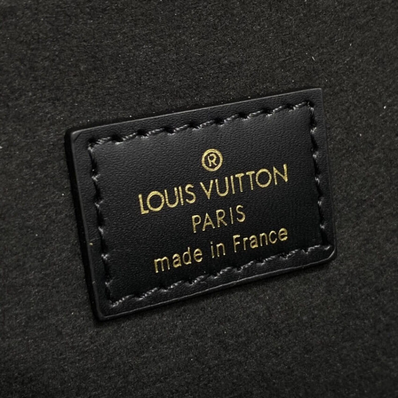 Louis Vuitton Pochette Metis M45823-14
