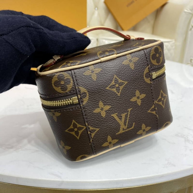 Louis Vuitton Monogram Canvas Nice Mano Toiletry Pouch M44936-3