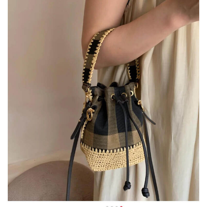 Fendi Brown Mon Tresor Mini Canvas&Raffia Bucket Bolsa 2028-2