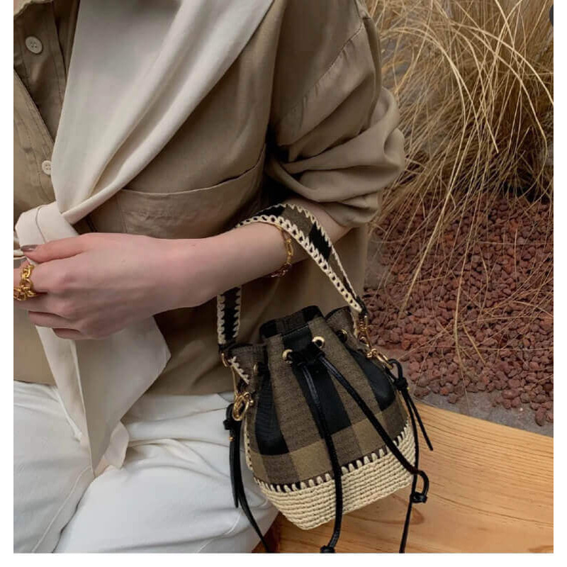 Fendi Brown Mon Tresor Mini Canvas&Raffia Bucket Bolsa 2028-3
