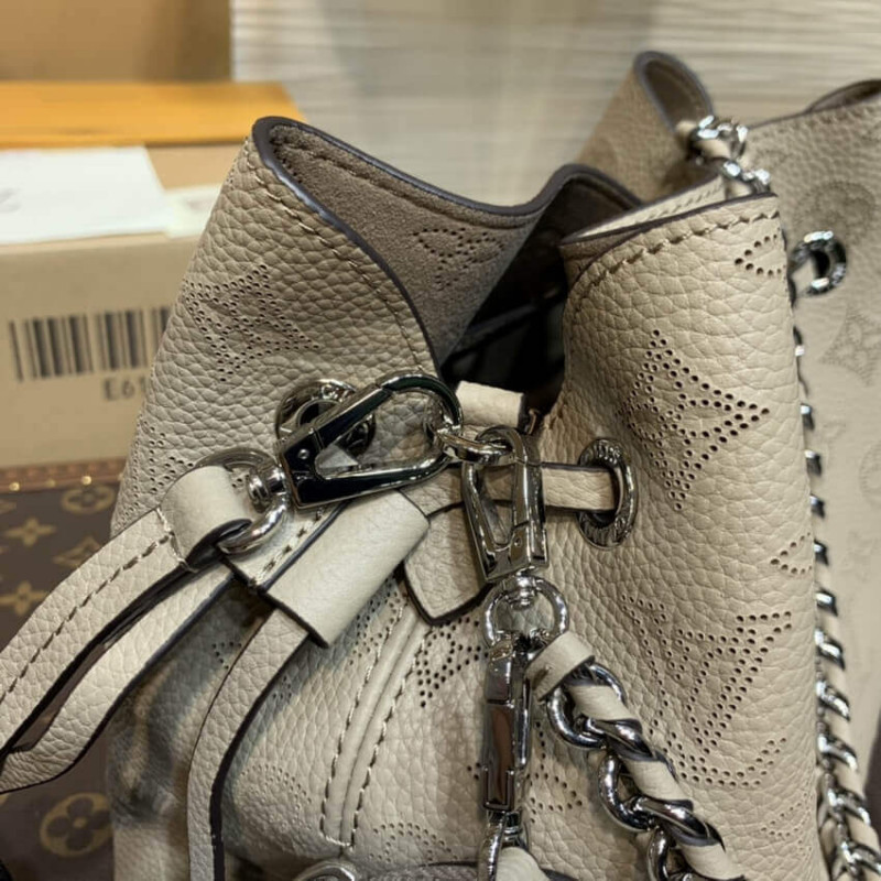 Louis Vuitton Mahina Leather Bella M57201-5