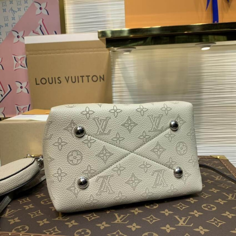 Louis Vuitton Mahina Leather Bella M57201-9