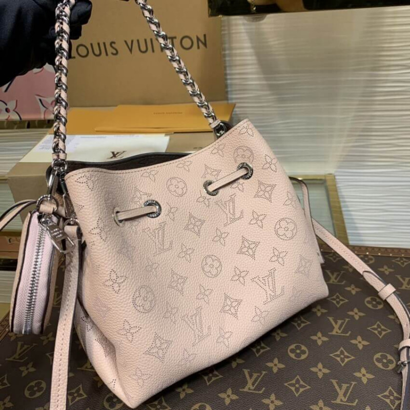 Louis Vuitton Mahina Leather Bella M57068-4