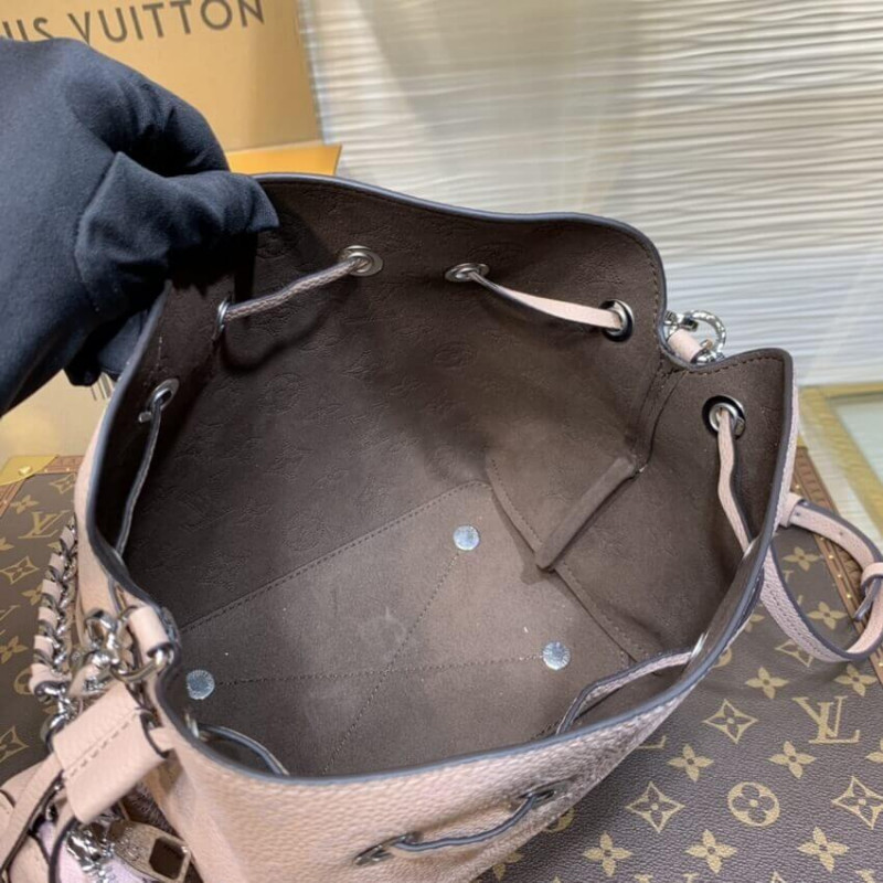 Louis Vuitton Mahina Leather Bella M57068-10