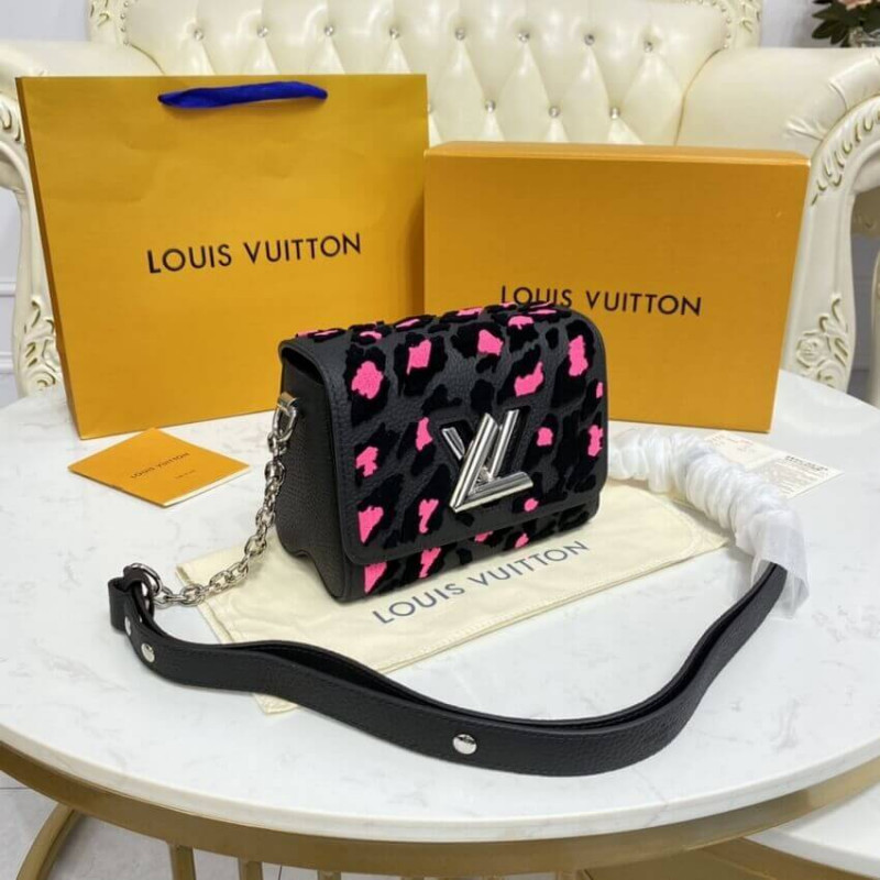Louis Vuitton Twist PM M58569-3