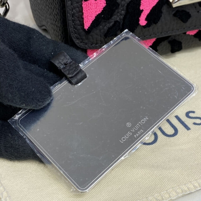 Louis Vuitton Twist PM M58569-14