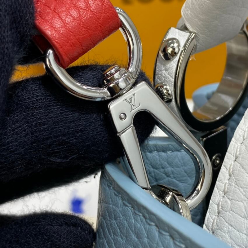 Louis Vuitton Taurillon Cuero Capucines Mini M57519-12