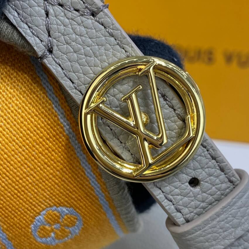 Louis Vuitton LV Pont 9 Soft PM M58728-13